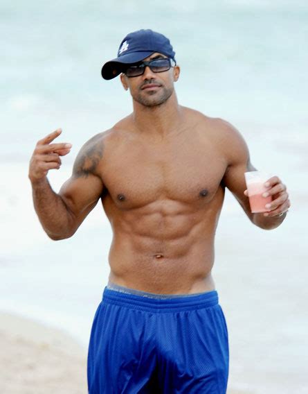 Shemar Moore Explains Scandalous Nude Beach Pictures